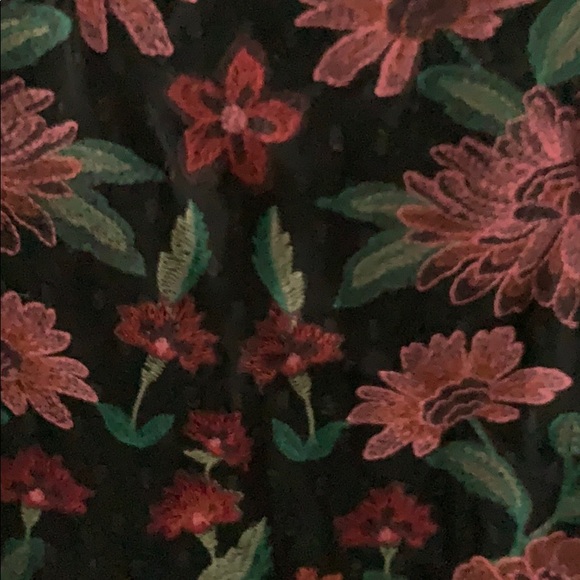 American eagle flower mesh top - Picture 4 of 5